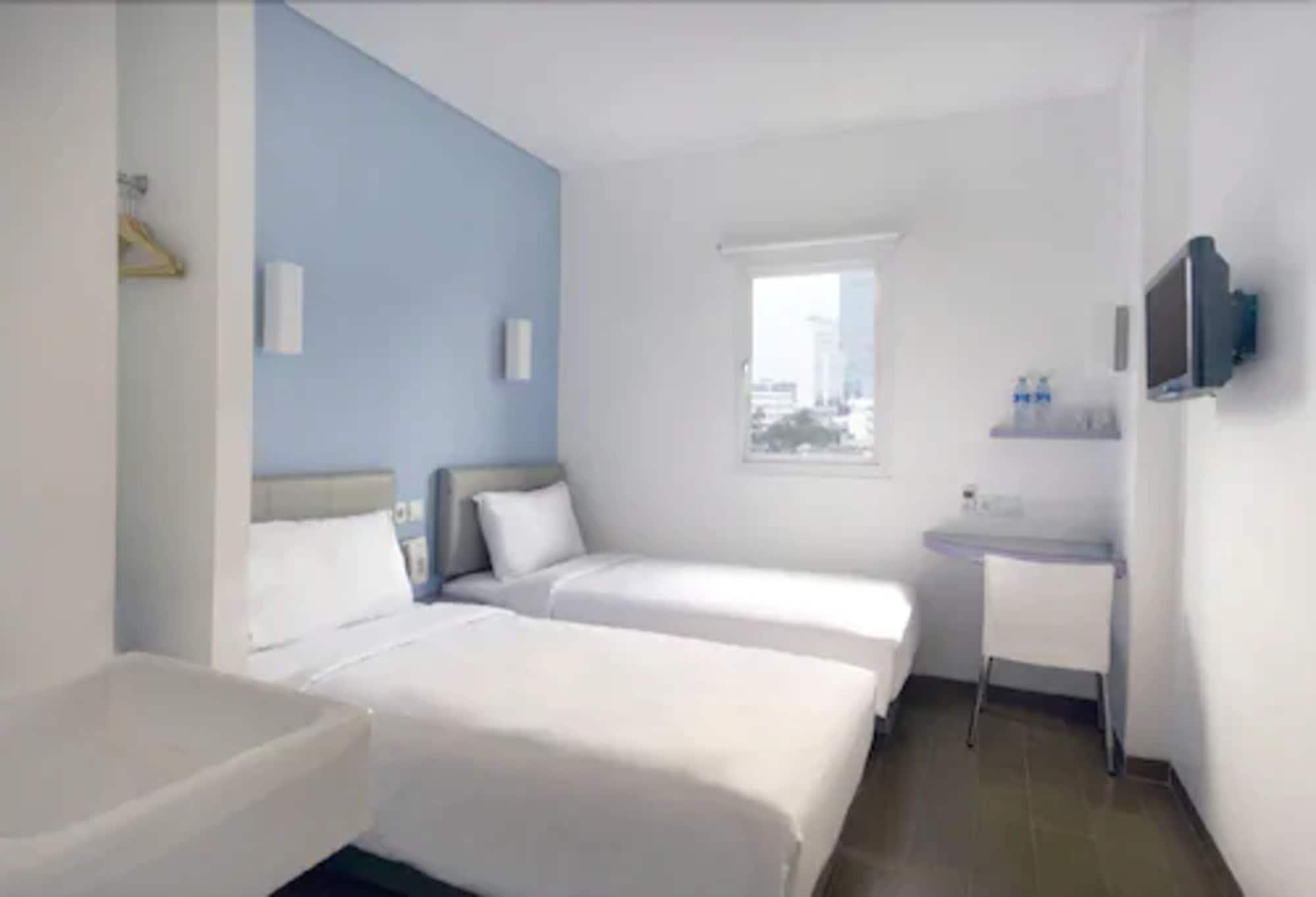 Amaris Hotel Senen Cakarta Oda fotoğraf